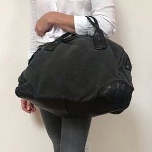 Ugg duffle bag. Brand new never used